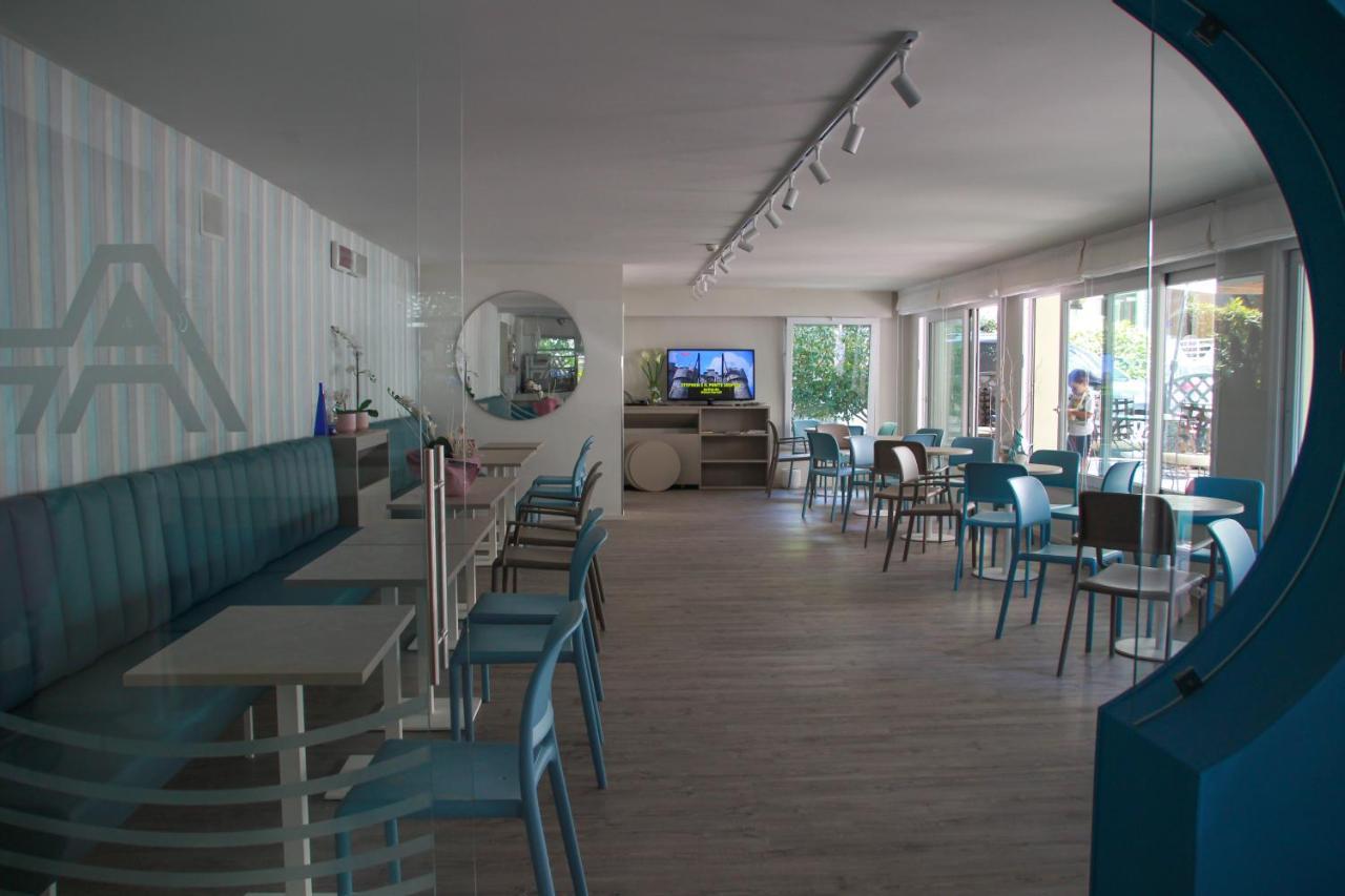 Hotel Adria Белариа-Игеа Марина Екстериор снимка