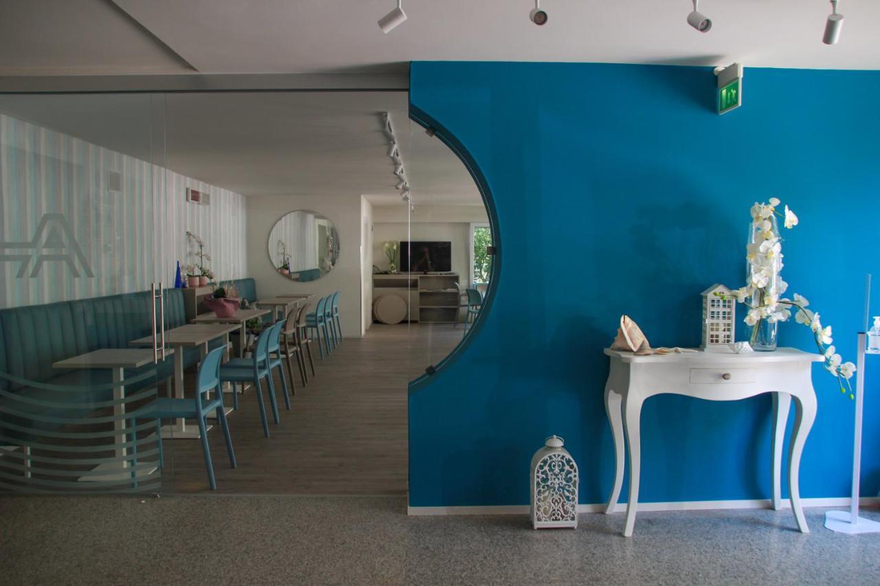 Hotel Adria Белариа-Игеа Марина Екстериор снимка
